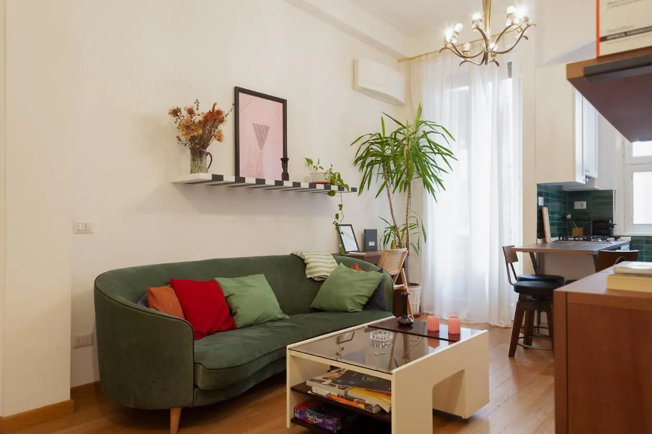 Apartment Uberti 31 - Appartamento Di Charme In Palazzo D'Epoca Milan Italy