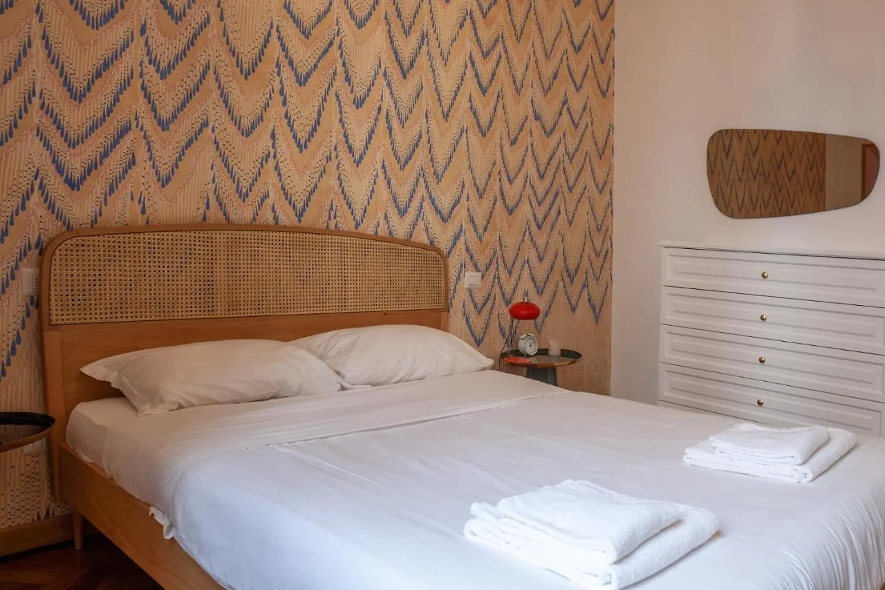 Apartment Uberti 31 - Appartamento Di Charme In Palazzo D'Epoca Milan