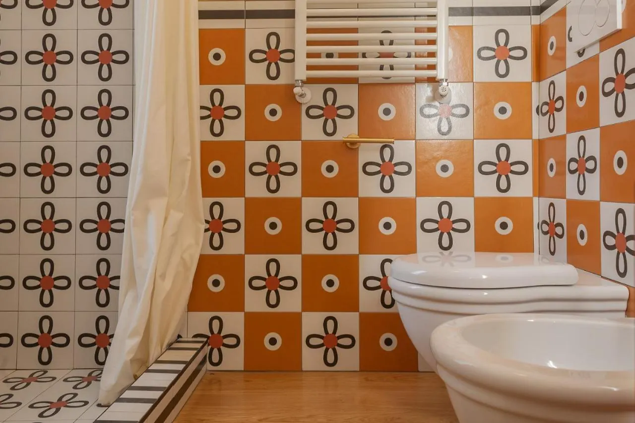 Apartment Uberti 31 - Appartamento Di Charme In Palazzo D'Epoca Milan